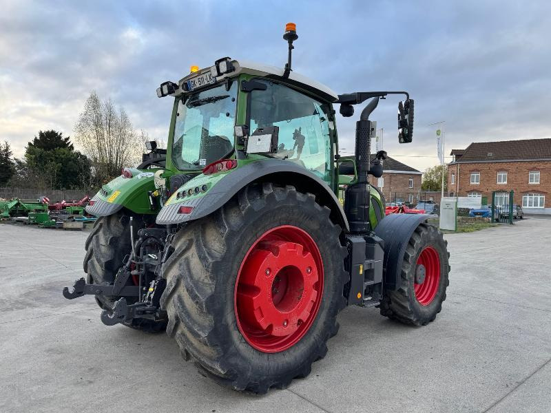 FENDT 724 PROFI PLUS - Traktor: bild 4 FENDT 724 PROFI PLUS - Traktor: bild 4