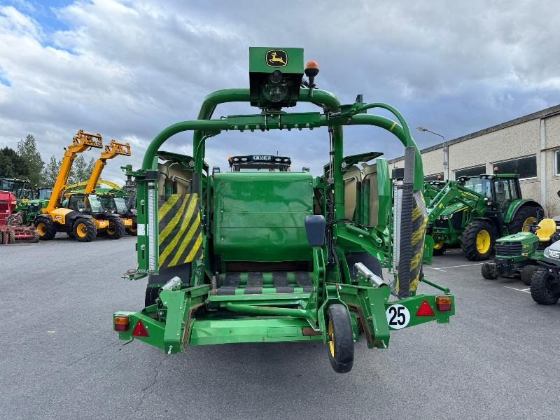 JOHN DEERE C441R - Rundbalspress, Inplastar: bild 4 JOHN DEERE C441R - Rundbalspress, Inplastar: bild 4