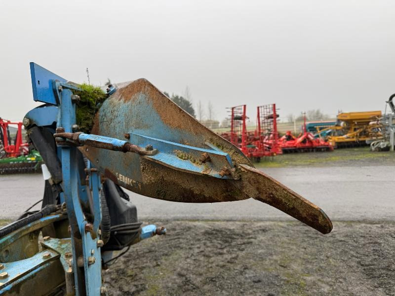 LEMKEN TANSANIT 7CORPS - Plog: bild 3 LEMKEN TANSANIT 7CORPS - Plog: bild 3