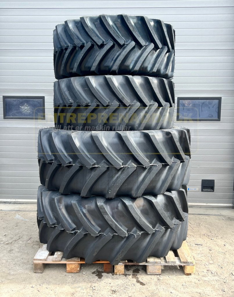 Advance pack 2 x 540/65R30 & 2 x 650/65R42 Tractor Radial Tires - Däck för Traktor: bild 1 Advance pack 2 x 540/65R30 & 2 x 650/65R42 Tractor Radial Tires - Däck för Traktor: bild 1
