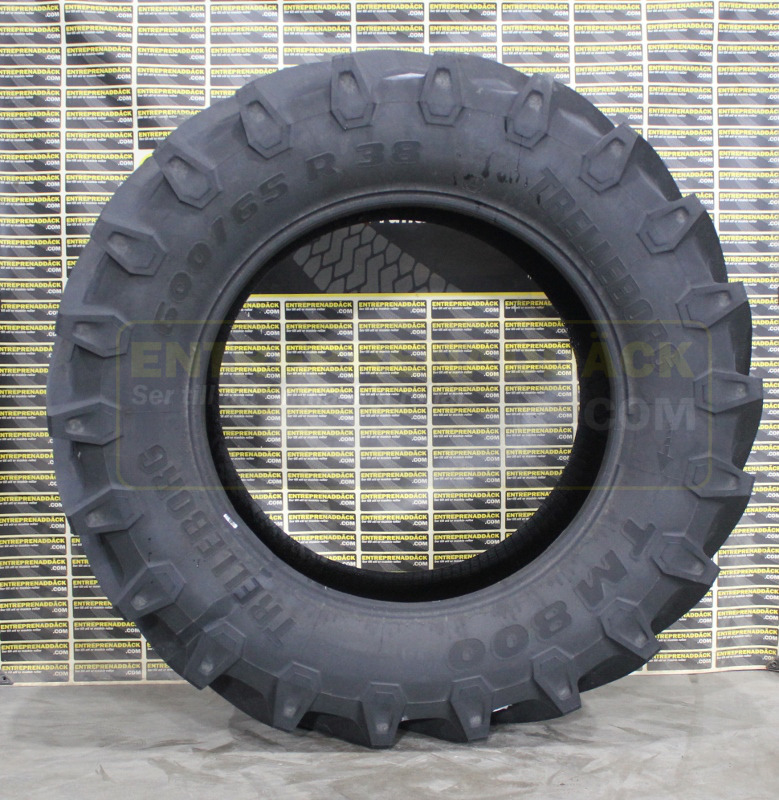 Trelleborg TM 800 650/65R38: Radial Tires for Modern Agricultural Tractors - Komplett hjul för Traktor: bild 4 Trelleborg TM 800 650/65R38: Radial Tires for Modern Agricultural Tractors - Komplett hjul för Traktor: bild 4