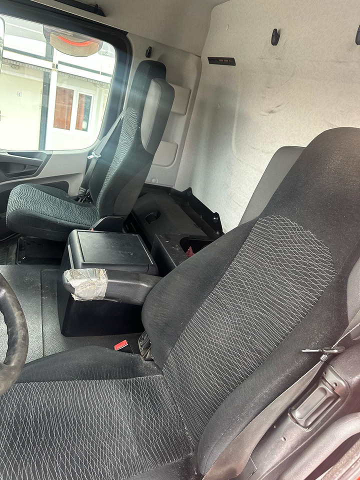 MERCEDES-BENZ ANTOS Tractor head - Dragbil: bild 4 MERCEDES-BENZ ANTOS Tractor head - Dragbil: bild 4