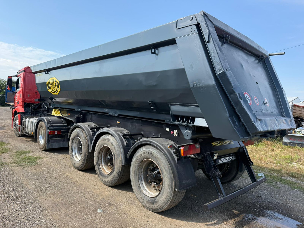 MERCEDES-MEILLER TILTABLE ASSEMBLY - Dragbil, Tippbil semitrailer: bild 3 MERCEDES-MEILLER TILTABLE ASSEMBLY - Dragbil, Tippbil semitrailer: bild 3