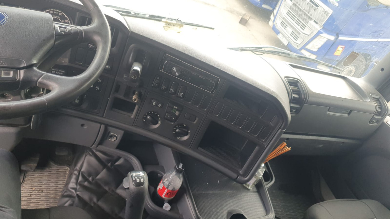 Dragbil Scania R 440: bild 7