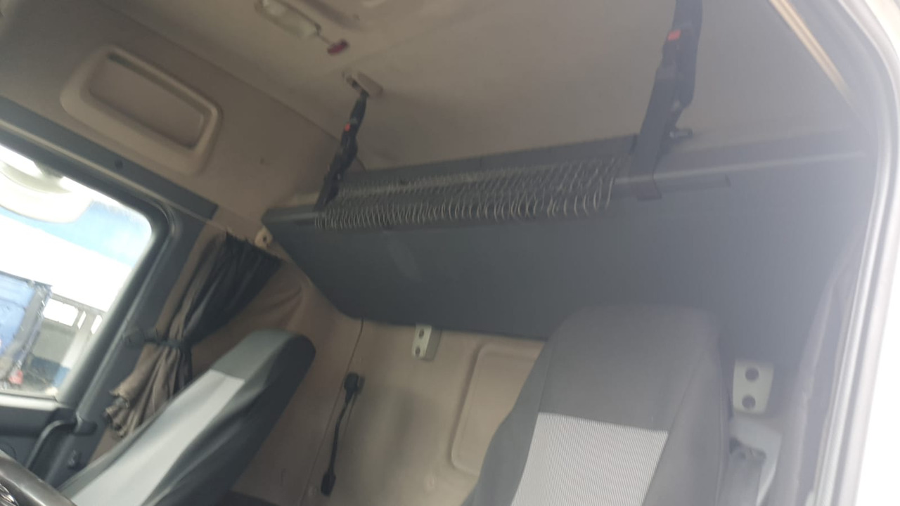 Dragbil Scania R 440: bild 9