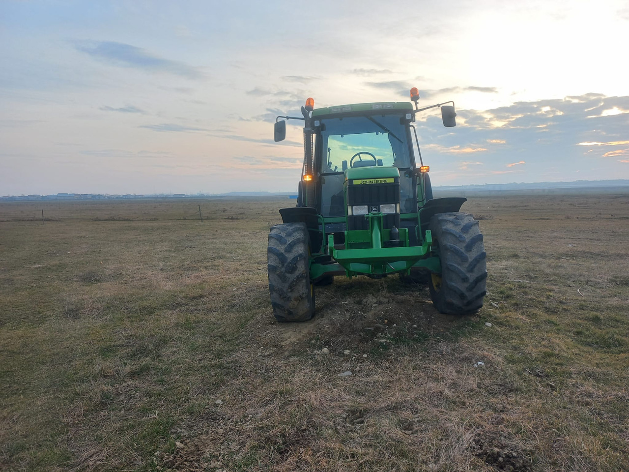JOHN DEERE 6600 TRACTOR - Traktor: bild 5 JOHN DEERE 6600 TRACTOR - Traktor: bild 5
