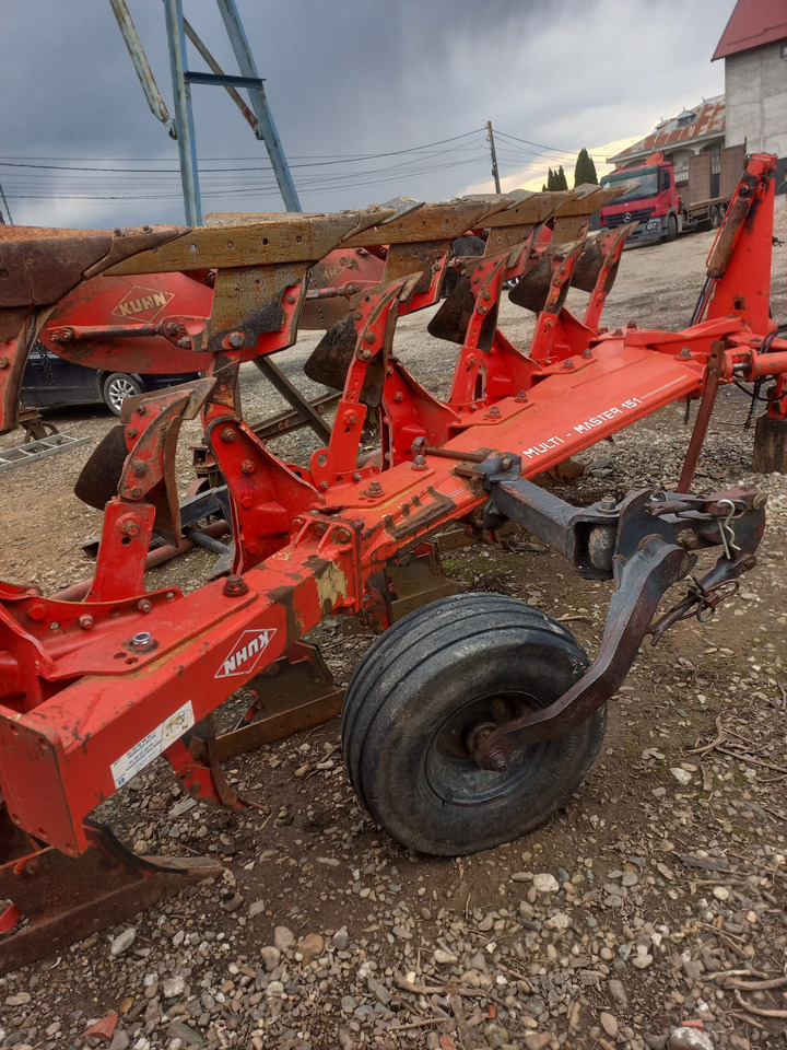 KUHN MM 151.5E.T Plow - Plog: bild 2 KUHN MM 151.5E.T Plow - Plog: bild 2