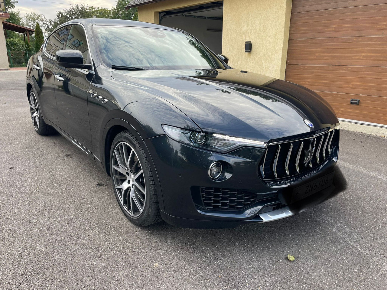 MASERATI LEVANTE 4X4 - SUV: bild 3 MASERATI LEVANTE 4X4 - SUV: bild 3