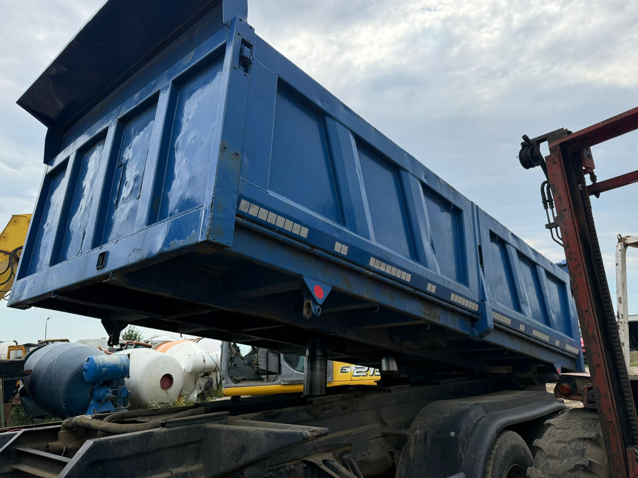 MEILLER TIPPING BUCKET - Dumper flak: bild 4 MEILLER TIPPING BUCKET - Dumper flak: bild 4