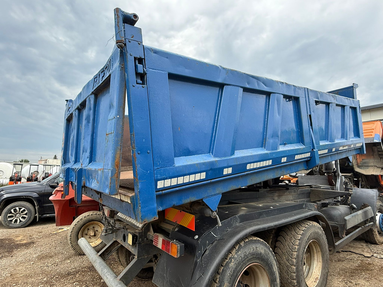 MEILLER TIPPING BUCKET - Dumper flak: bild 1 MEILLER TIPPING BUCKET - Dumper flak: bild 1