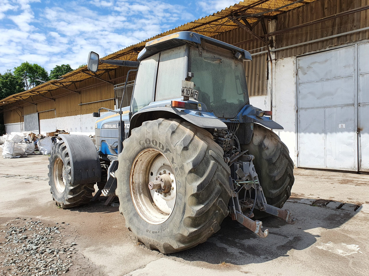 NEW HOLLAND 8970 Tractor 4×4 - Traktor: bild 3 NEW HOLLAND 8970 Tractor 4×4 - Traktor: bild 3