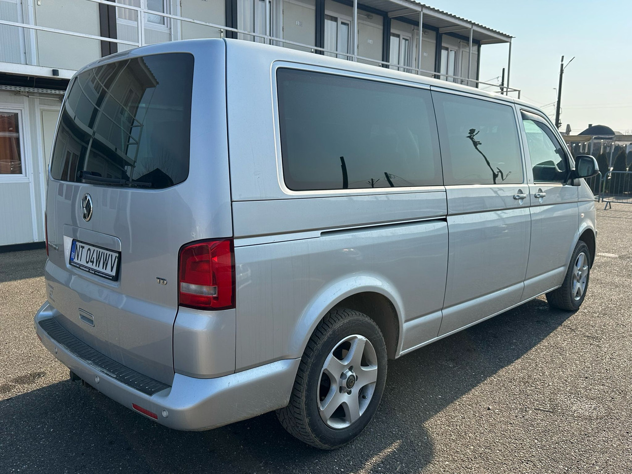 VOLKSWAGEN MULTIVAN - Minibuss, Persontransport: bild 3 VOLKSWAGEN MULTIVAN - Minibuss, Persontransport: bild 3