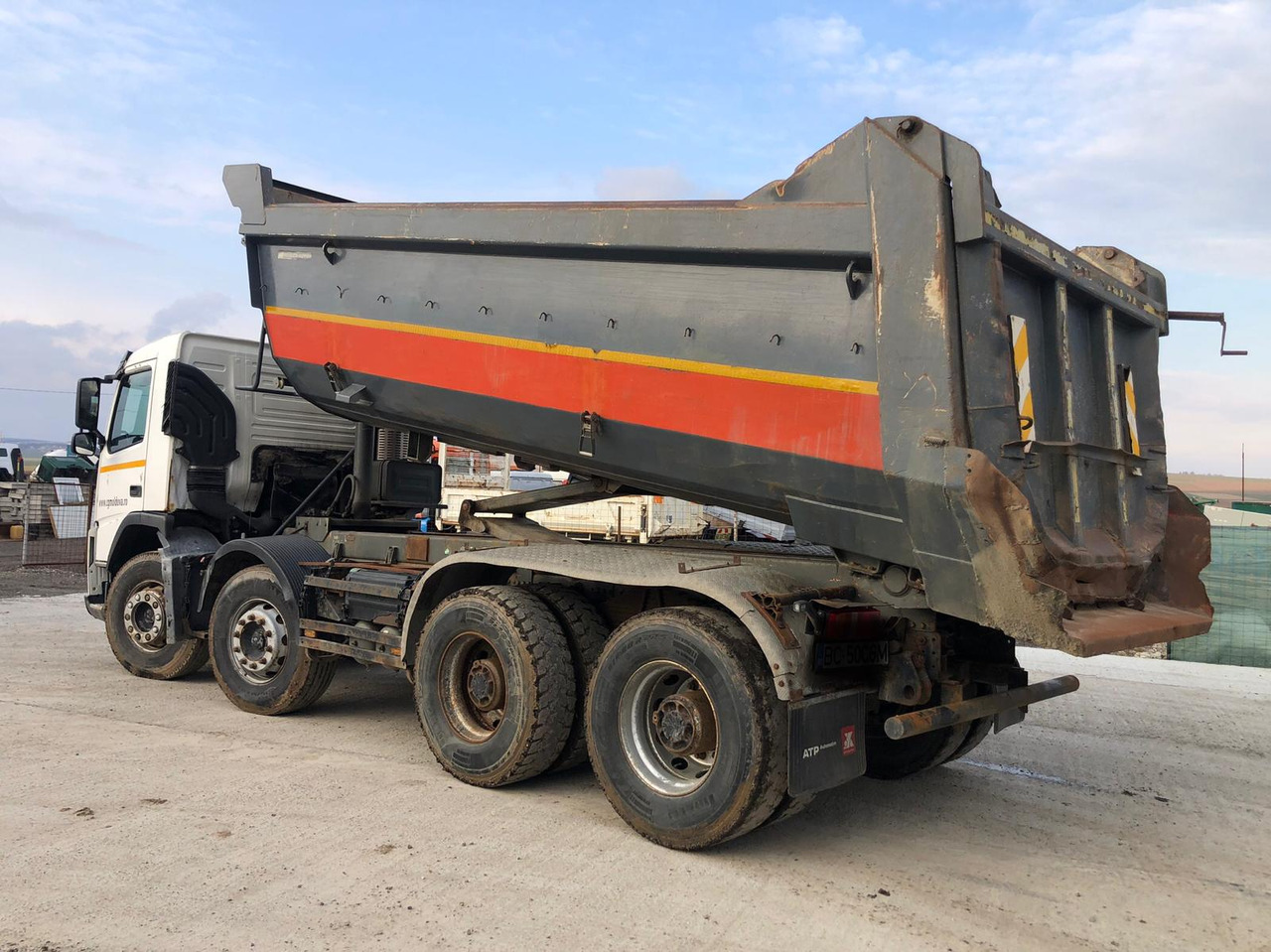 VOLVO FM 420 Tipper - Tippbil lastbil: bild 2 VOLVO FM 420 Tipper - Tippbil lastbil: bild 2