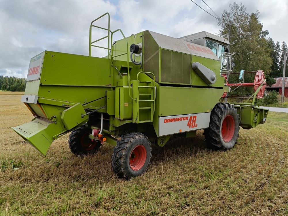 CLAAS Dominator 48S leikkuupuimuri, hydraulisella torvella - Skördetröska: bild 5 CLAAS Dominator 48S leikkuupuimuri, hydraulisella torvella - Skördetröska: bild 5