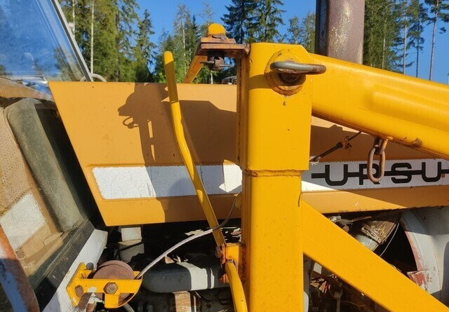 James 50 etukuormaaja - sorakauhalla - Frontlastar för traktor: bild 4 James 50 etukuormaaja - sorakauhalla - Frontlastar för traktor: bild 4