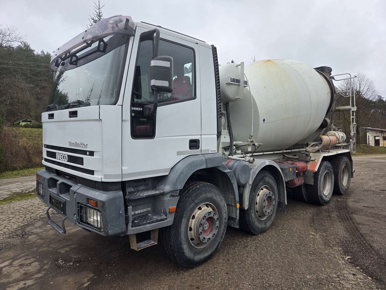 IVECO Eurotrakker 340E34 8x4 MIX - Betongbil: bild 1 IVECO Eurotrakker 340E34 8x4 MIX - Betongbil: bild 1