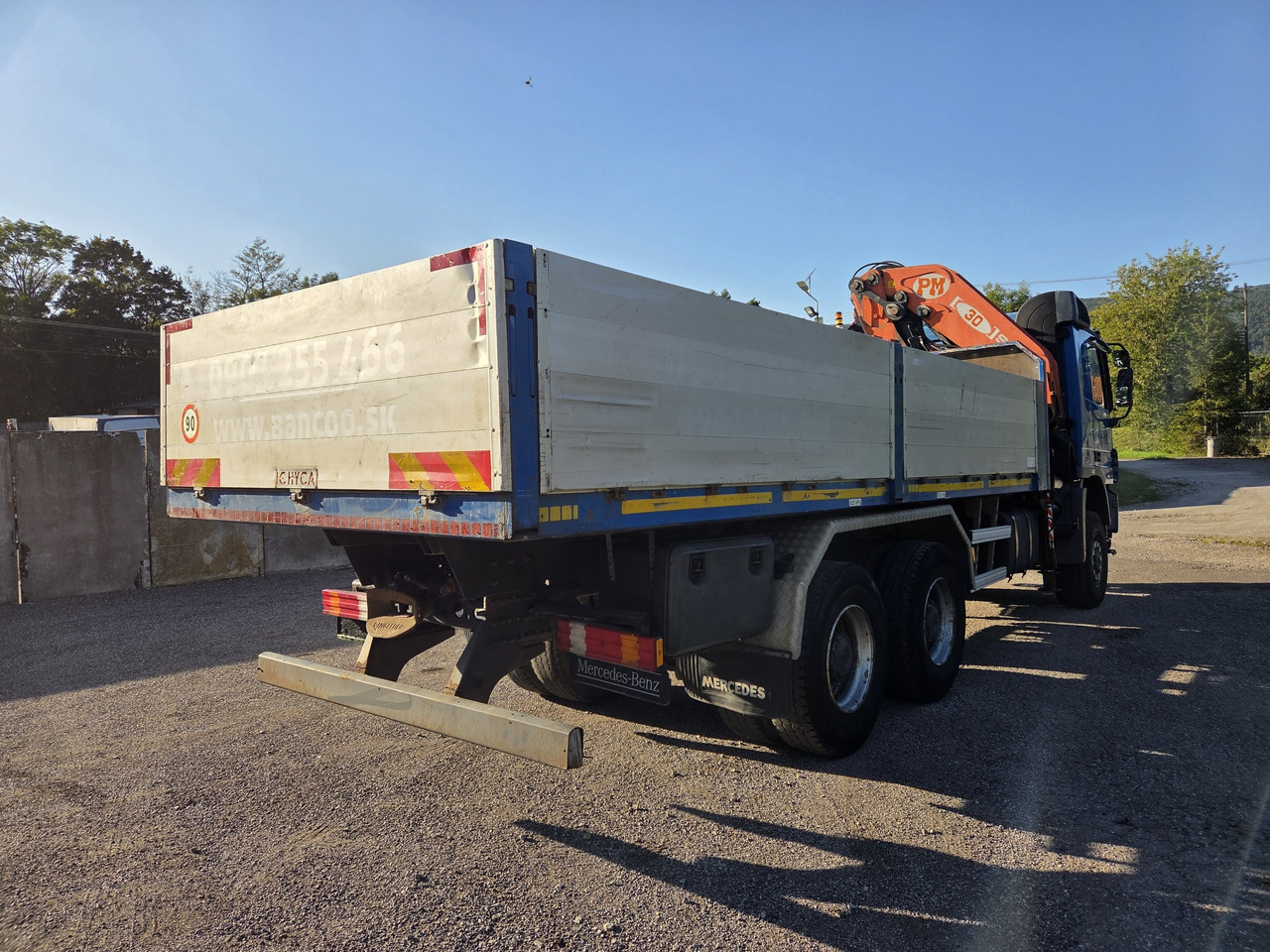 MERCEDES-BENZ ACTROS 3341 6x6 + CRANE PM 30 Radio Control - Flakbil, Kranbil: bild 4 MERCEDES-BENZ ACTROS 3341 6x6 + CRANE PM 30 Radio Control - Flakbil, Kranbil: bild 4