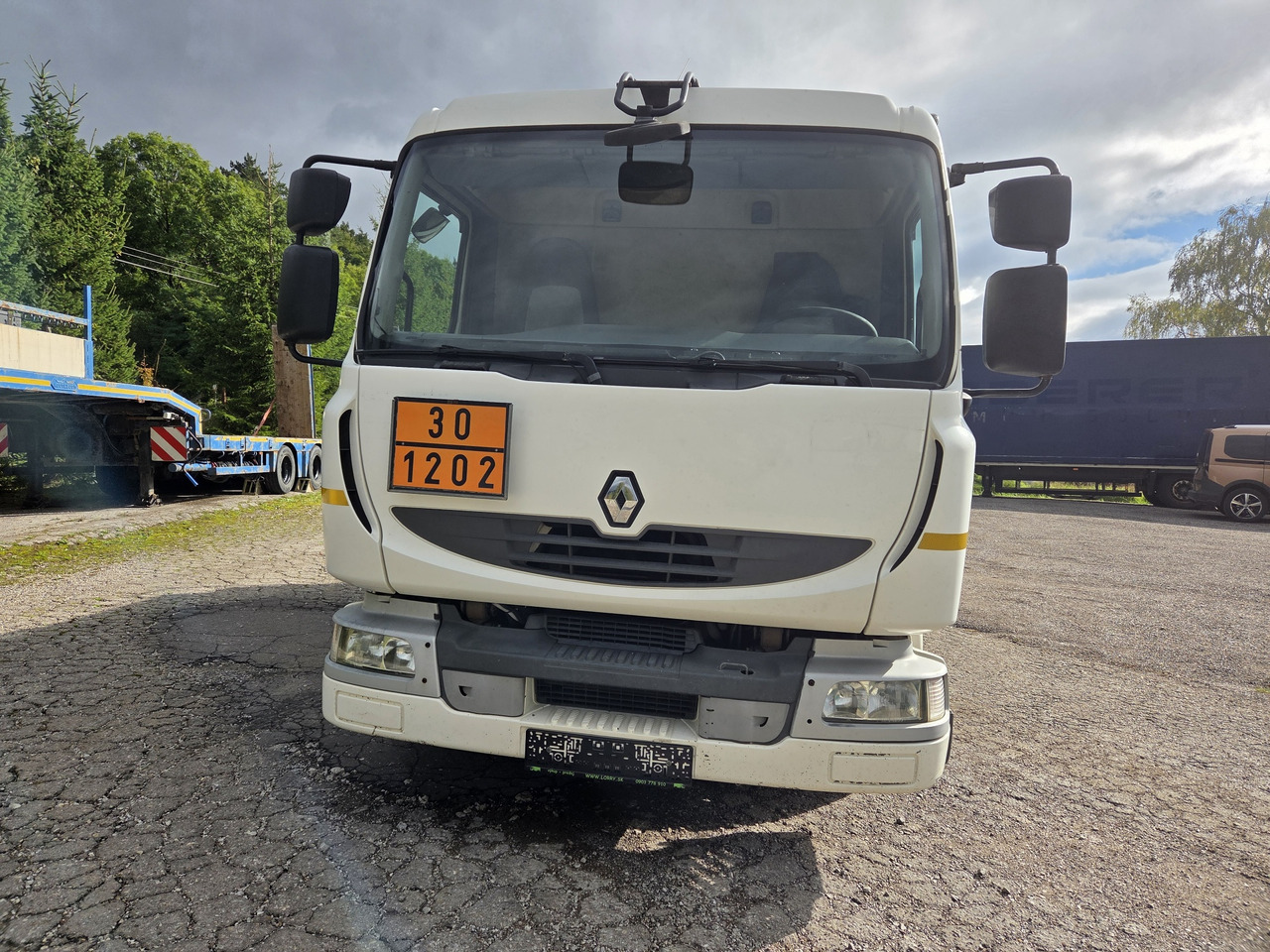 RENAULT MIDLUM 180.10 diesel tanker + dispensing + print - Tankbil: bild 2 RENAULT MIDLUM 180.10 diesel tanker + dispensing + print - Tankbil: bild 2