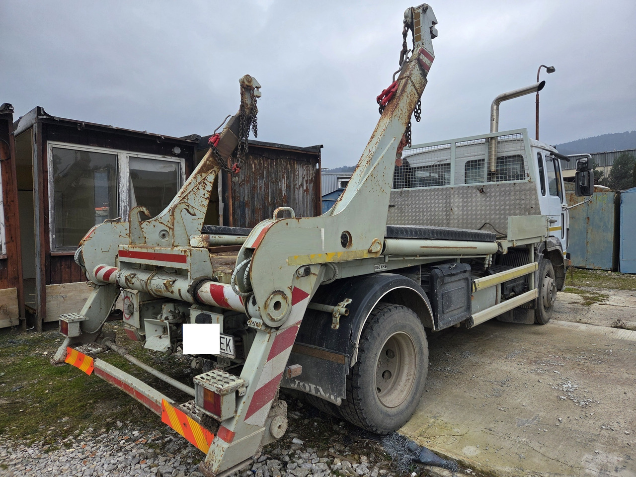 VOLVO FL6 - 250 chain container system telescop - Liftdumper lastbil: bild 3 VOLVO FL6 - 250 chain container system telescop - Liftdumper lastbil: bild 3