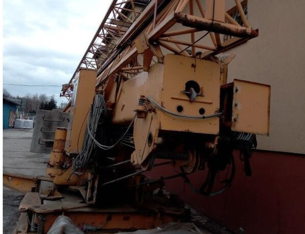 Liebherr 32K, 1992 yom, cabin stering, loco PL - Självresande tornkran: bild 5 Liebherr 32K, 1992 yom, cabin stering, loco PL - Självresande tornkran: bild 5