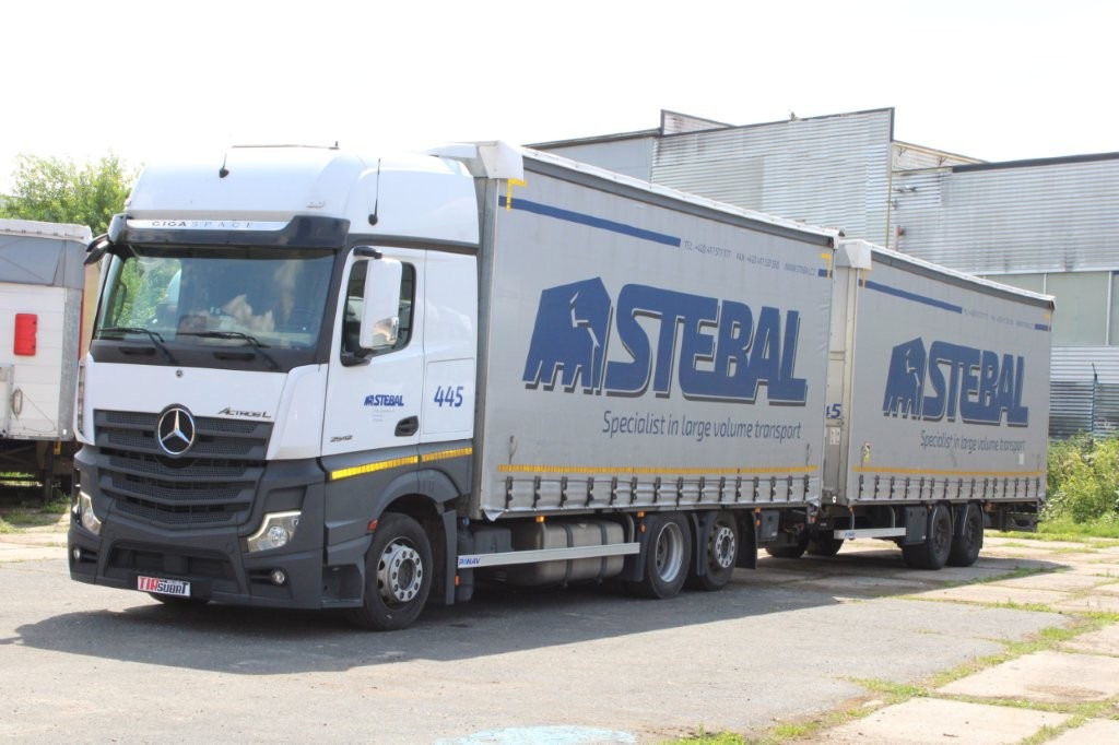 Mercedes-Benz Actros 2542 NAVIGACE + PANAV TVK 18 M (8,20m x 2,4 - Kapellbil, Kapellsläp: bild 2 Mercedes-Benz Actros 2542 NAVIGACE + PANAV TVK 18 M (8,20m x 2,4 - Kapellbil, Kapellsläp: bild 2