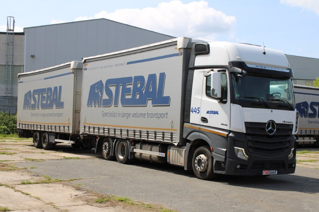 Mercedes-Benz Actros 2542 NAVIGACE + PANAV TVK 18 M (8,20m x 2,4 - Kapellbil, Kapellsläp: bild 1 Mercedes-Benz Actros 2542 NAVIGACE + PANAV TVK 18 M (8,20m x 2,4 - Kapellbil, Kapellsläp: bild 1