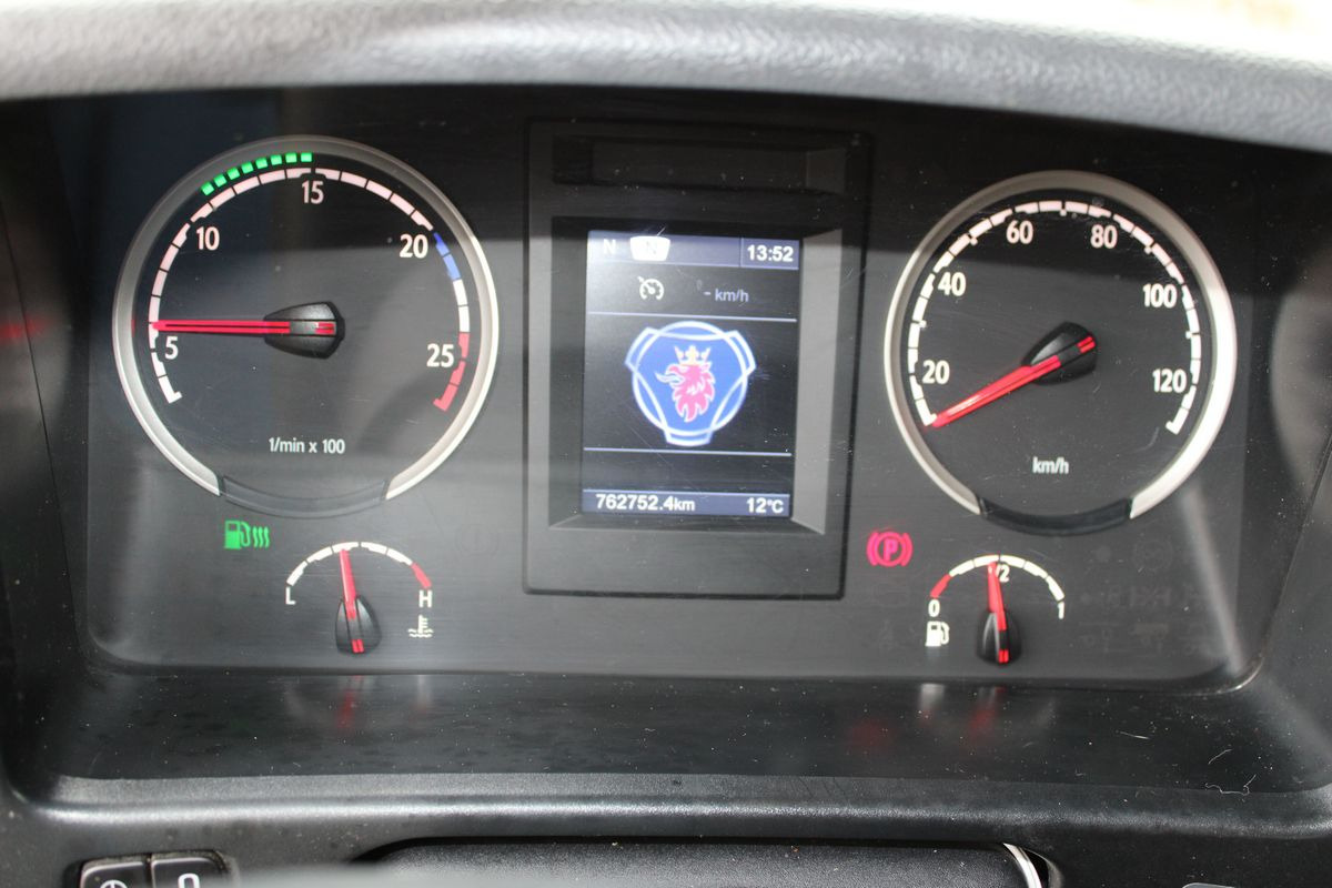 Scania P230 - Lastbil med skåp: bild 5 Scania P230 - Lastbil med skåp: bild 5