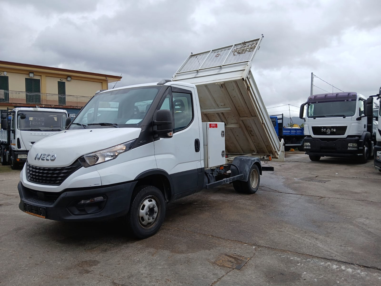 Kranbil IVECO DAILY 35-120: bild 26