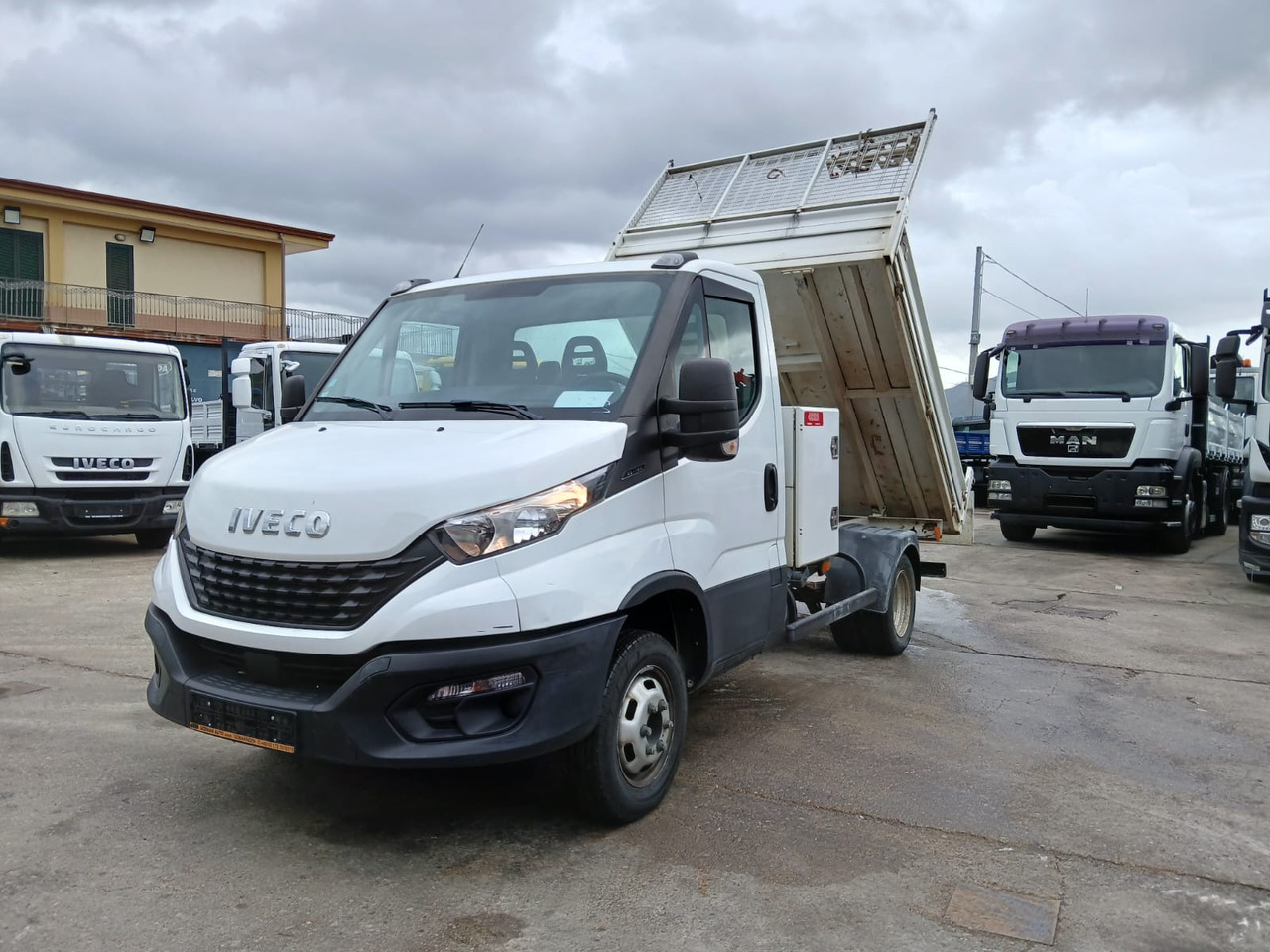 Kranbil IVECO DAILY 35-120: bild 27