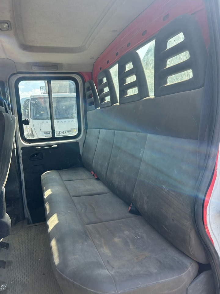 IVECO DAILY 35C13 - Transportbil med tippflak, Dubbelhytt transportbil: bild 3 IVECO DAILY 35C13 - Transportbil med tippflak, Dubbelhytt transportbil: bild 3