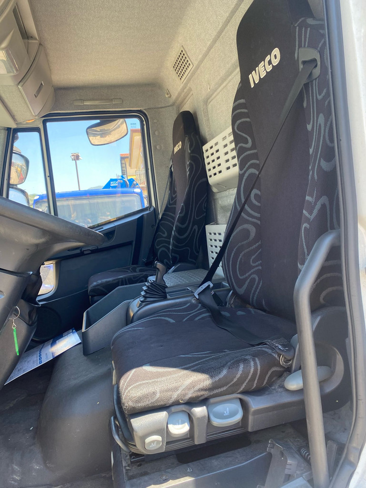 IVECO EUROCARGO 120E25 - Kranbil: bild 5 IVECO EUROCARGO 120E25 - Kranbil: bild 5