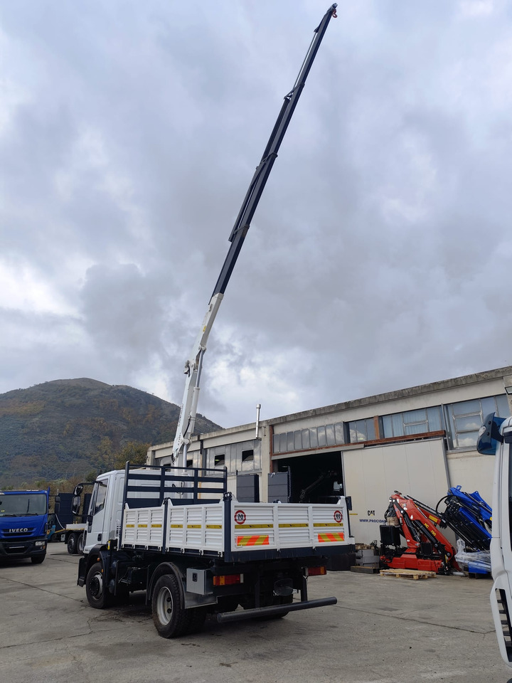 IVECO EUROCARGO 120E28P - Kranbil, Tippbil lastbil: bild 3 IVECO EUROCARGO 120E28P - Kranbil, Tippbil lastbil: bild 3