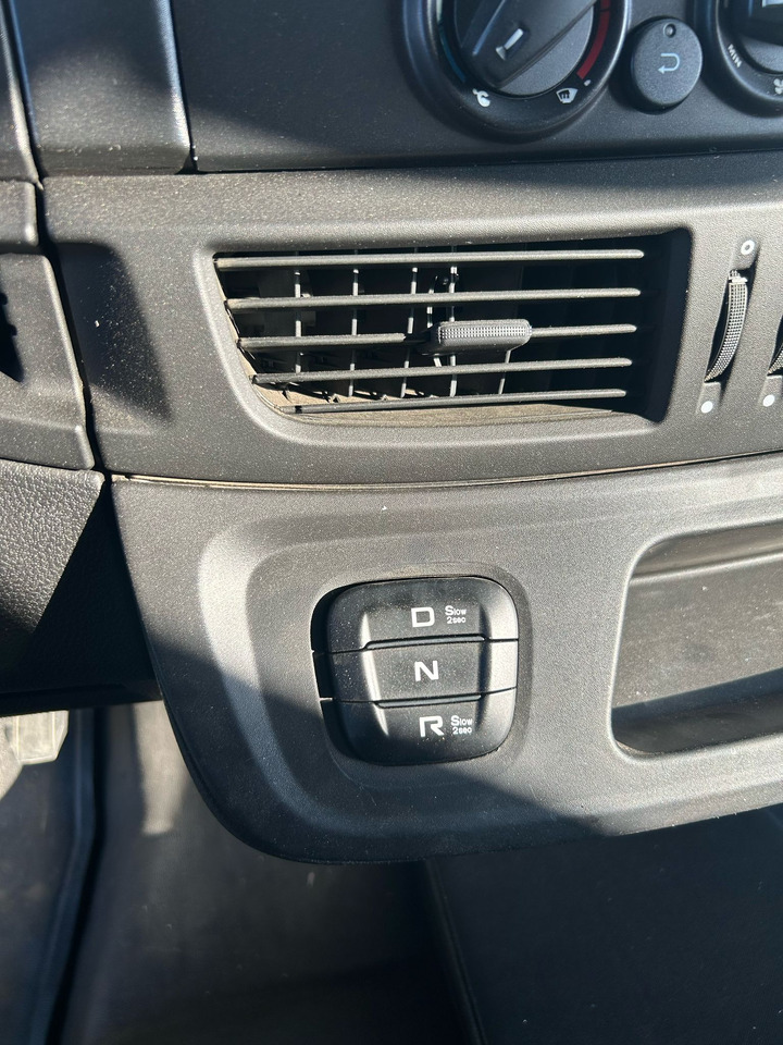 IVECO EUROCARGO 140-250 - Kranbil, Tippbil lastbil: bild 4 IVECO EUROCARGO 140-250 - Kranbil, Tippbil lastbil: bild 4