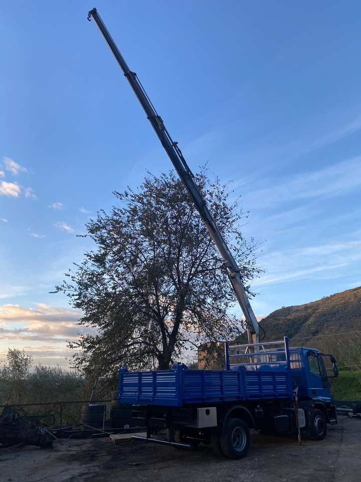 IVECO EUROCARGO 150E25P - Kranbil, Tippbil lastbil: bild 3 IVECO EUROCARGO 150E25P - Kranbil, Tippbil lastbil: bild 3