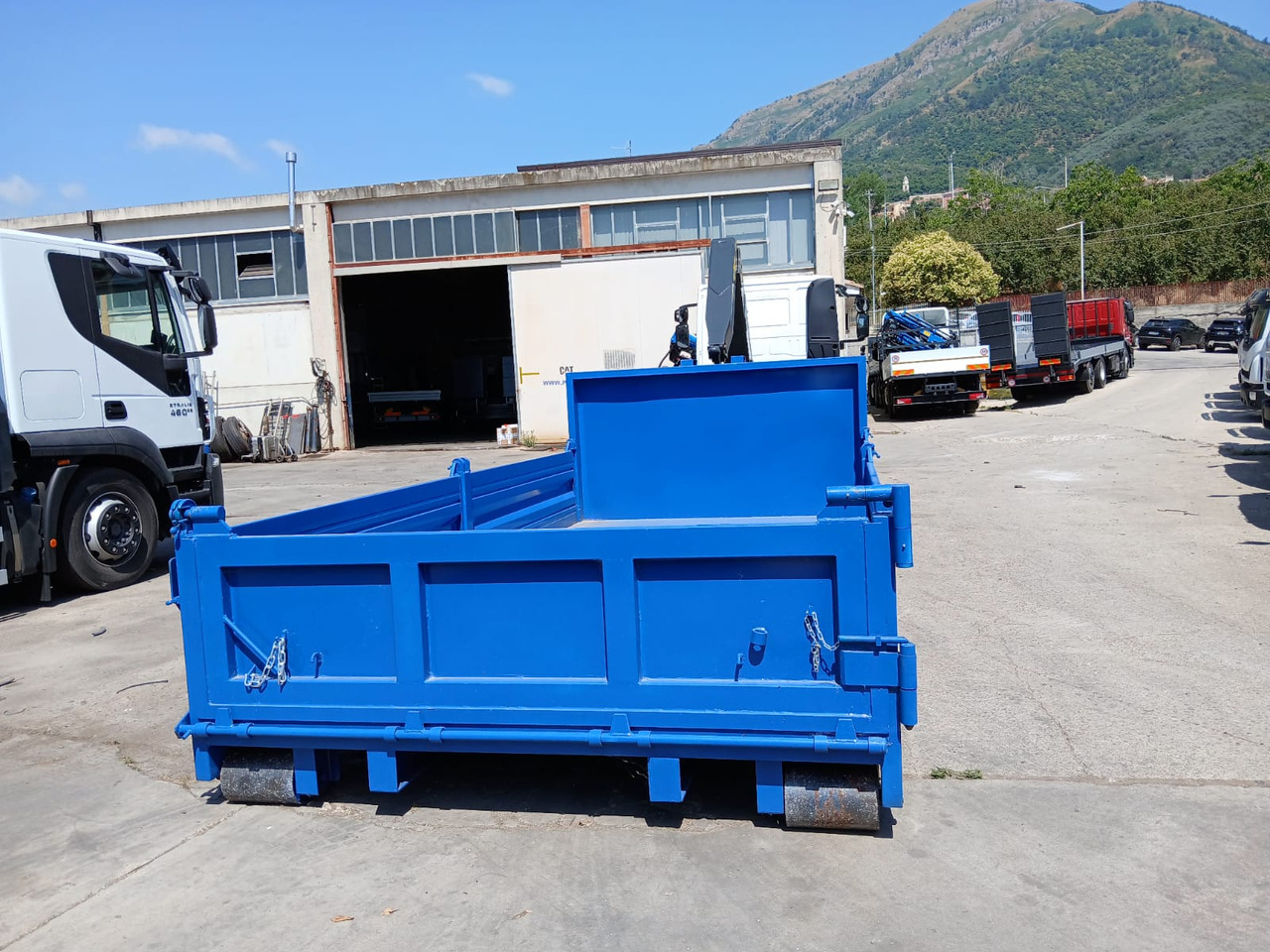 IVECO EUROCARGO 190EL25 - Lastväxlare lastbil: bild 4 IVECO EUROCARGO 190EL25 - Lastväxlare lastbil: bild 4