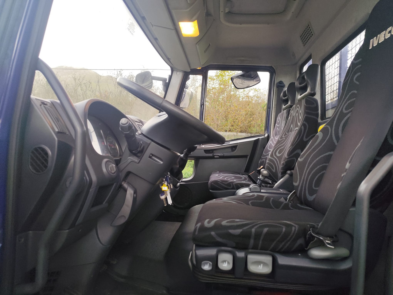 IVECO EUROCARGO 75E18 - Flakbil: bild 3 IVECO EUROCARGO 75E18 - Flakbil: bild 3