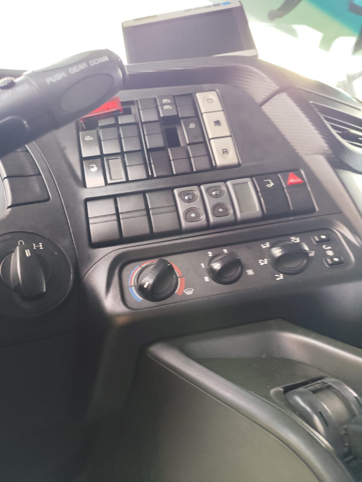 IVECO STRALIS 190S31 - Lastväxlare lastbil: bild 5 IVECO STRALIS 190S31 - Lastväxlare lastbil: bild 5