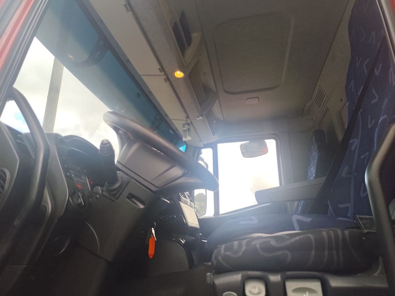 IVECO STRALIS 190S31 - Chassi lastbil: bild 5 IVECO STRALIS 190S31 - Chassi lastbil: bild 5