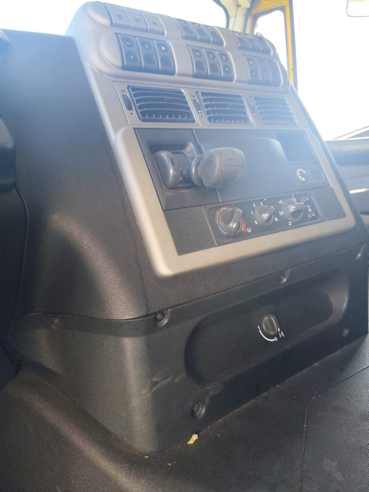 IVECO STRALIS CUBE AD260S42 - Flakbil: bild 4 IVECO STRALIS CUBE AD260S42 - Flakbil: bild 4