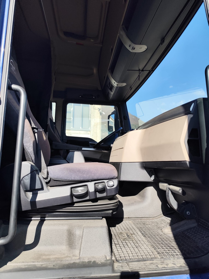 MAN TGX 26.420 - Flakbil: bild 2 MAN TGX 26.420 - Flakbil: bild 2