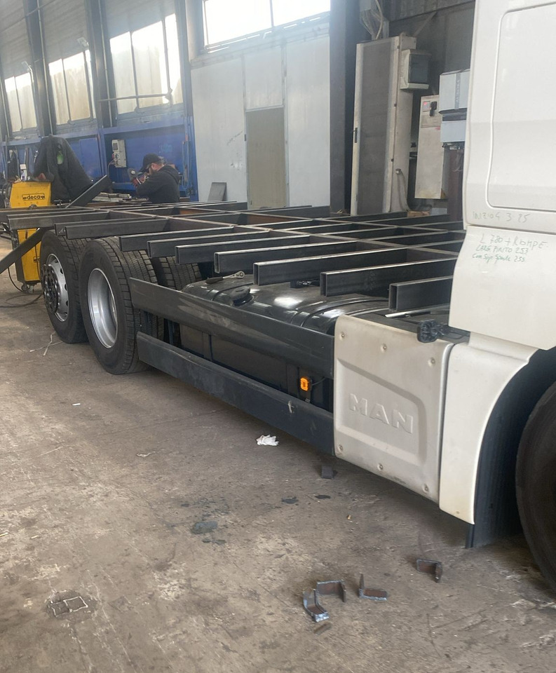 MAN TGX 26.440 - Flakbil: bild 2 MAN TGX 26.440 - Flakbil: bild 2