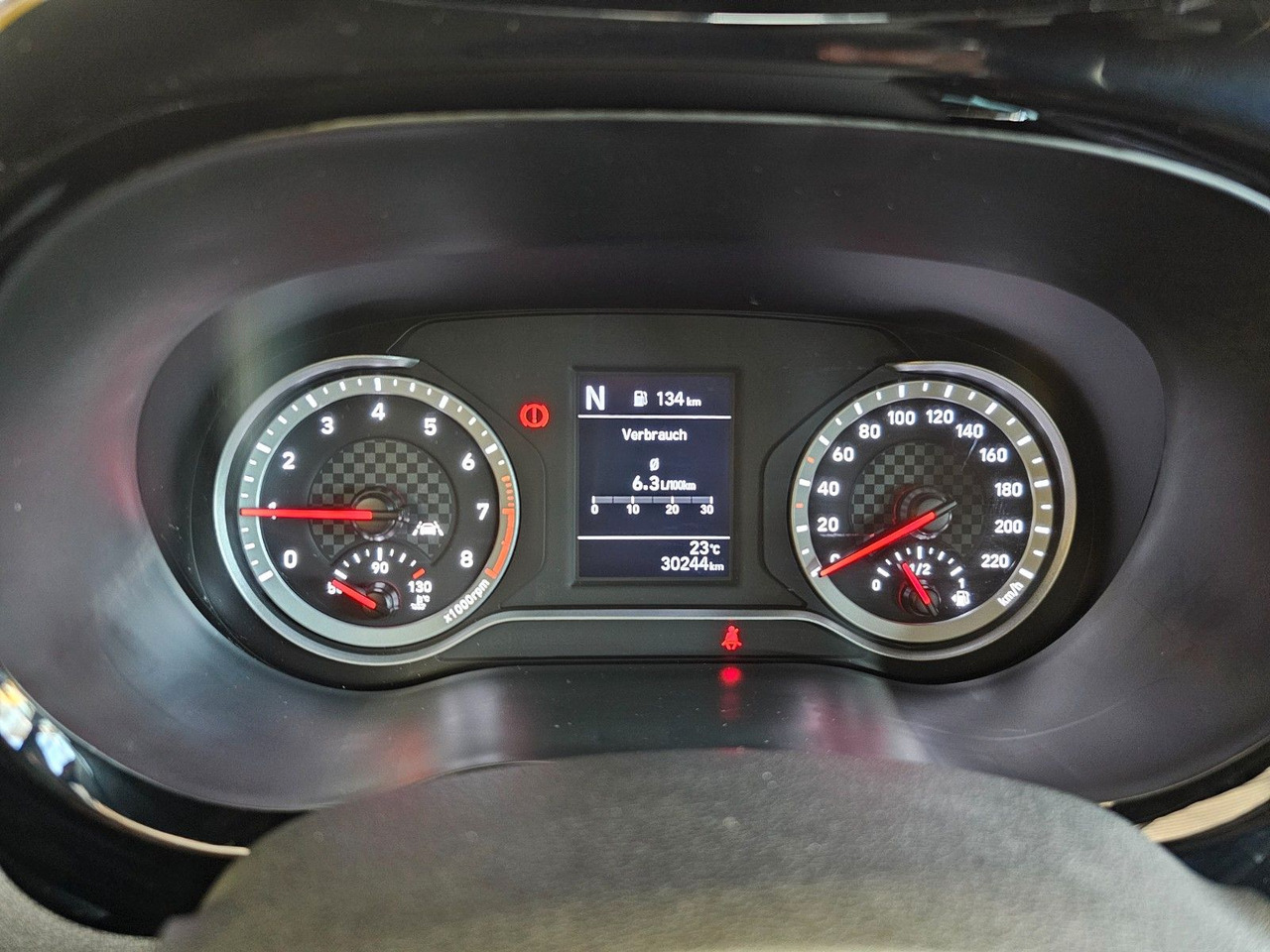 Personbil Hyundai i10 Trend AUTOMATIK SHZ PDC LenkrHzg DAB Spurhal: bild 9 Personbil Hyundai i10 Trend AUTOMATIK SHZ PDC LenkrHzg DAB Spurhal: bild 9