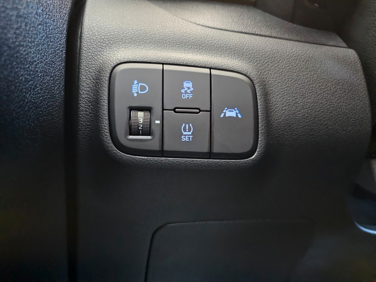 Personbil Hyundai i10 Trend AUTOMATIK SHZ PDC LenkrHzg DAB Spurhal: bild 11 Personbil Hyundai i10 Trend AUTOMATIK SHZ PDC LenkrHzg DAB Spurhal: bild 11