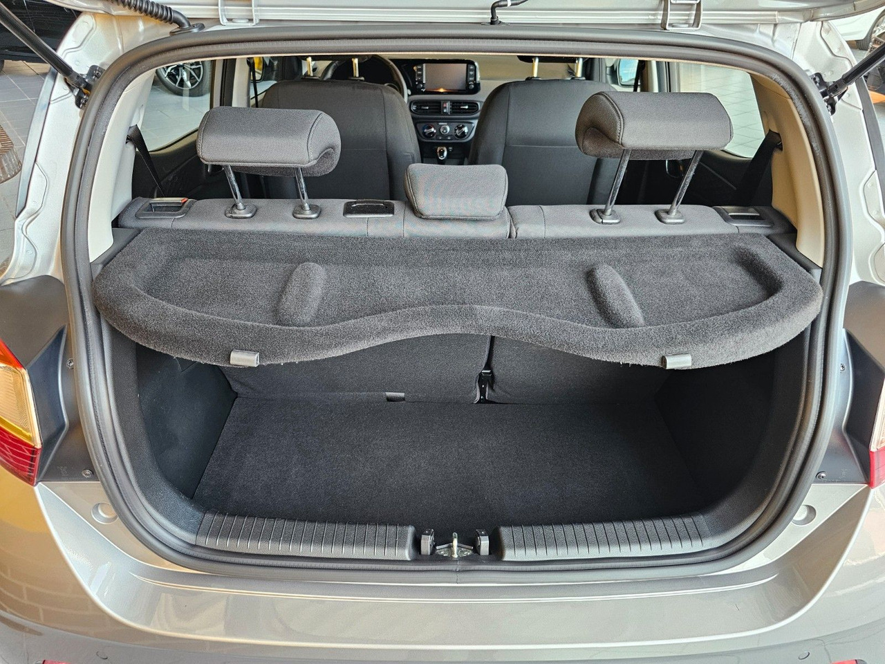 Personbil Hyundai i10 Trend AUTOMATIK SHZ PDC LenkrHzg DAB Spurhal: bild 18 Personbil Hyundai i10 Trend AUTOMATIK SHZ PDC LenkrHzg DAB Spurhal: bild 18