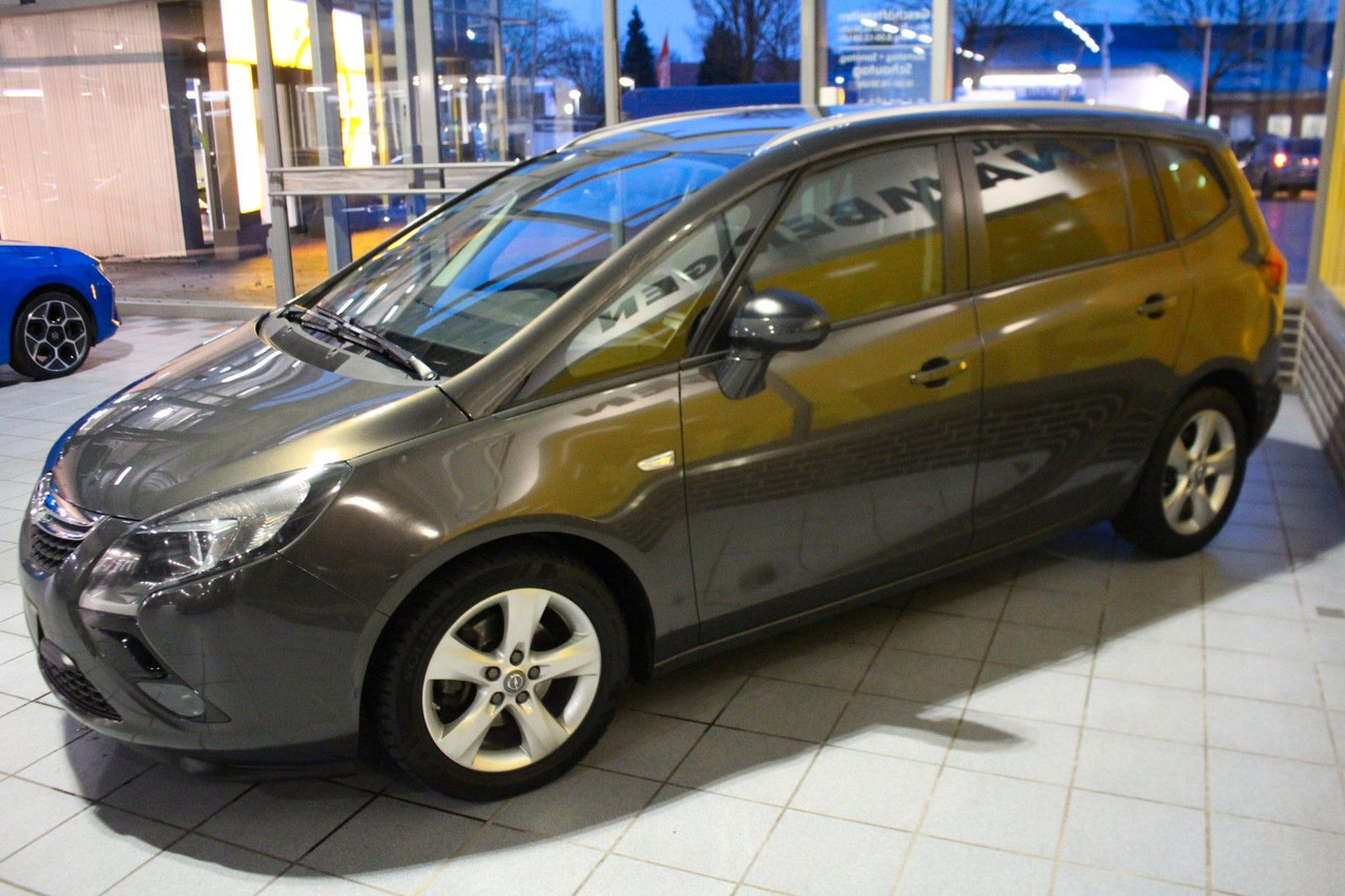 Opel Zafira C Tourer Style PDC Sitz u.Lenkradheizung - Persontransport: bild 5 Opel Zafira C Tourer Style PDC Sitz u.Lenkradheizung - Persontransport: bild 5