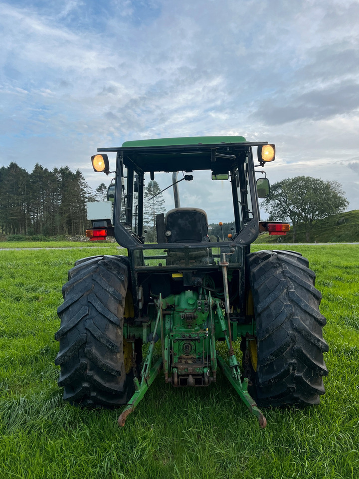 JOHN DEERE 1950 - Traktor: bild 3 JOHN DEERE 1950 - Traktor: bild 3