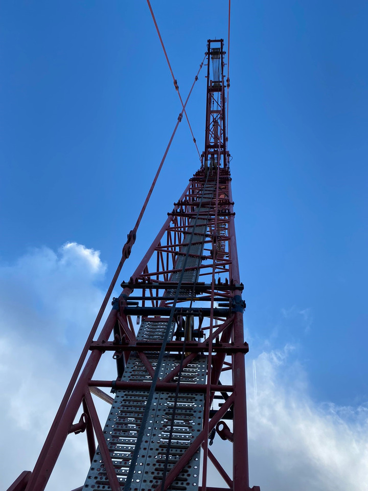 SENNEBOGEN 3300 - Bandgående kran: bild 3 SENNEBOGEN 3300 - Bandgående kran: bild 3