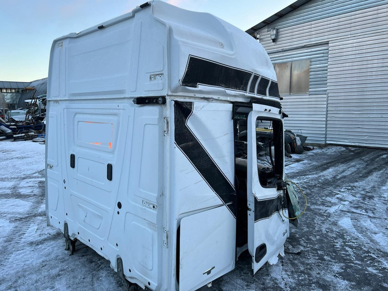 Mercedes-Benz Actros MP4 - Hytt och interiör: bild 3 Mercedes-Benz Actros MP4 - Hytt och interiör: bild 3