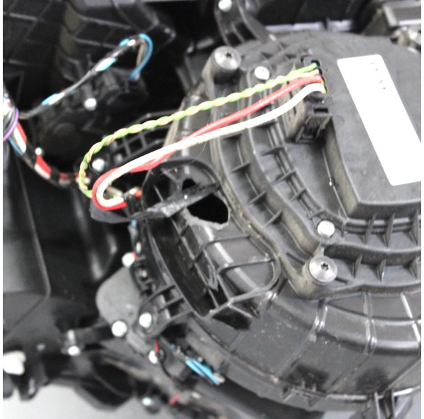 DAF XF106 Kachelhuis 2154534 - Fläktmotor för Lastbil: bild 4 DAF XF106 Kachelhuis 2154534 - Fläktmotor för Lastbil: bild 4