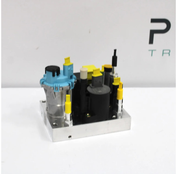 Volvo FH/FM AdBlue Pomp 21679299 | 7421892627 | 23387854 Nieuw - Bränslesystem för Lastbil: bild 1 Volvo FH/FM AdBlue Pomp 21679299 | 7421892627 | 23387854 Nieuw - Bränslesystem för Lastbil: bild 1